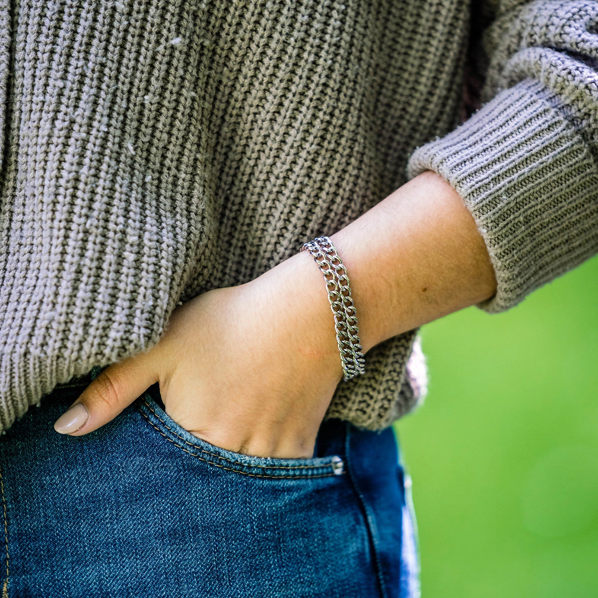 Damen Armband 2-reihig, Edelstahl am Handgelenk